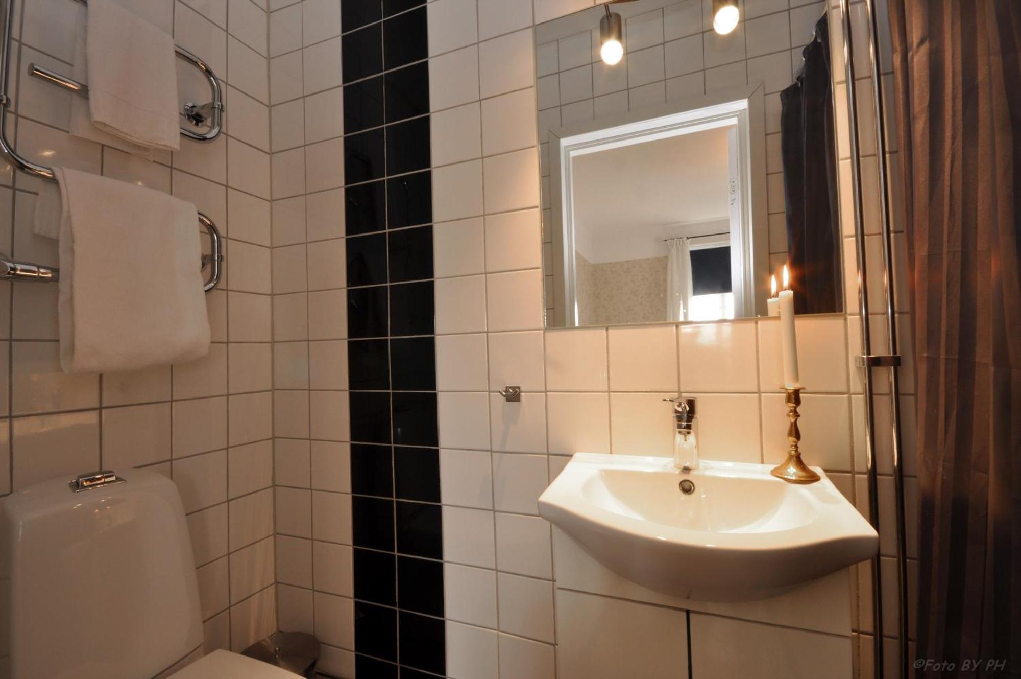 Pensionat Praestgarden Töreboda Habitación foto