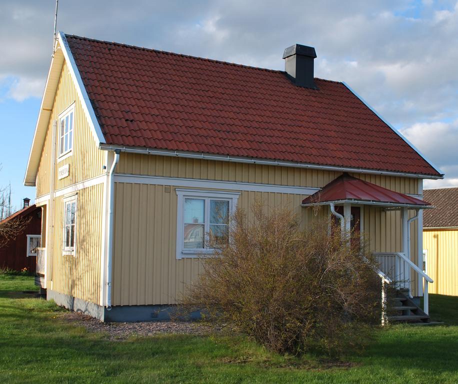 Pensionat Praestgarden Töreboda Exterior foto